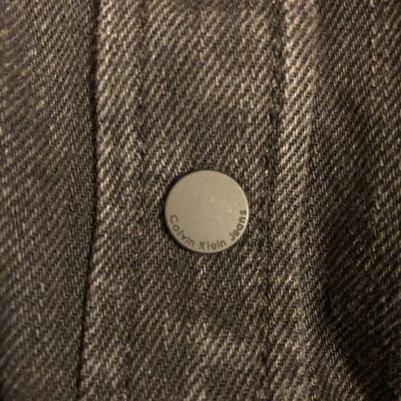 CALVIN KLEIN JEANS BLACK DENIM SNAP FRONT SHIRT WOMEN’S M NWT - Picture 8 of 11